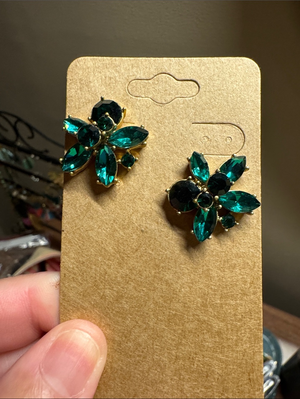 Emerald Green Crystal Flower Stud Earrings - Women Jewelry